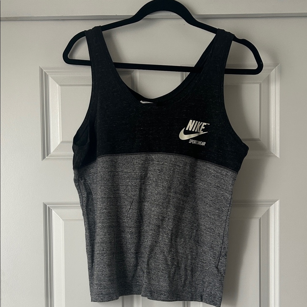 Nike Women's Charcoal and Black Tank Top